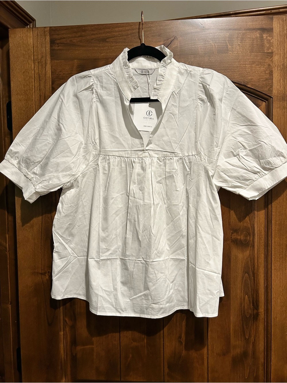 NWT Cicy Bell White Ruffle-Trim Peasant Blouse